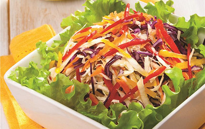 Салат из краснокочанной и белокочанной капусты