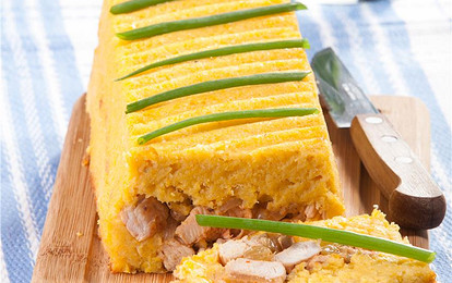 Кукурузная запеканка с кусочками индейки