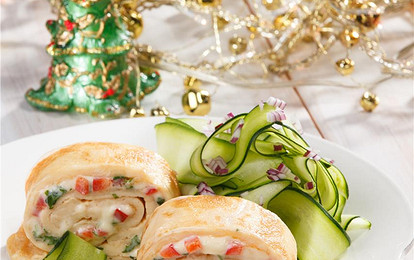 Сырный омлет с салатом из цукини