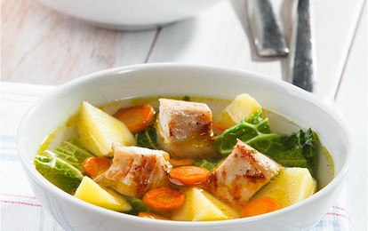 Суп с куриной грудкой и соусом табаско