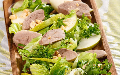 Салат с утиной грудкой