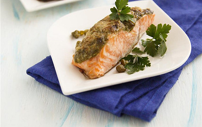 Красная рыба с щавелем