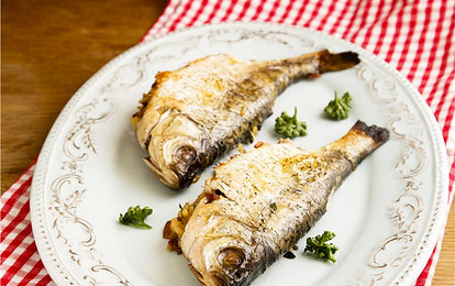 Карп с грибным фаршем