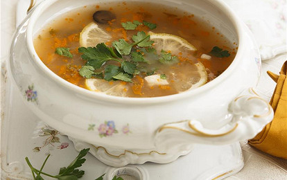 Солянка с копченостями