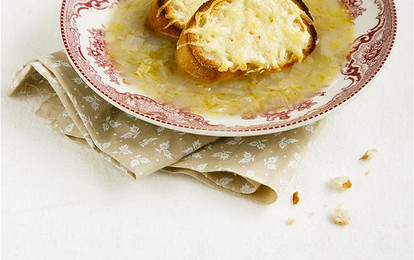 Луковый суп с белым вином