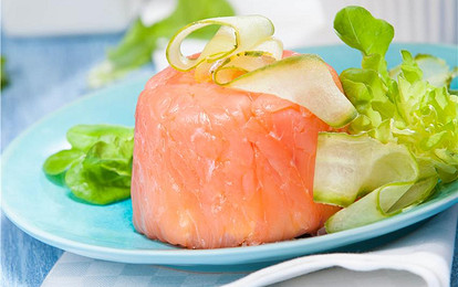 Закуска из семги и сыра