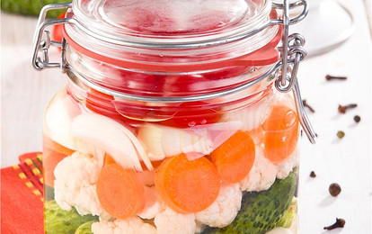 Ассорти из овощей под маринадом