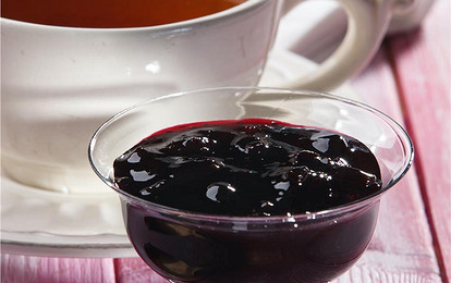 Черная смородина с сахаром