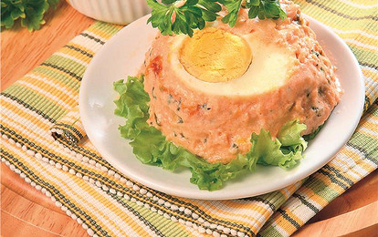 Запеканка из лосося с яйцом
