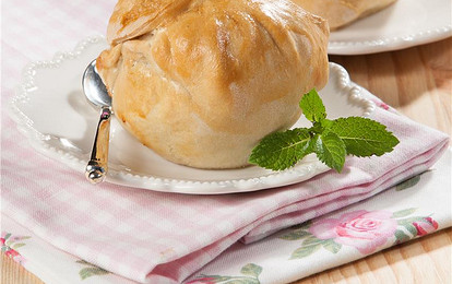 Яблоки в тесте с начинкой