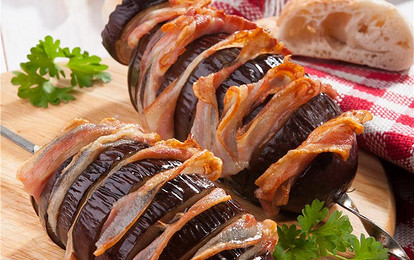 Баклажаны с беконом