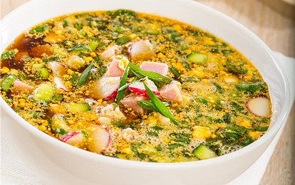 Сборная окрошка с курицей и свининой