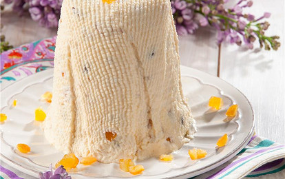 Царская пасха с миндалем, изюмом и цукатами