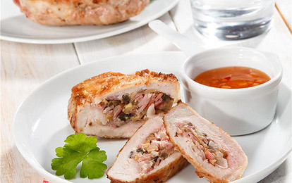 Нежная свинина с начинкой