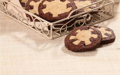 Звездочки из двух видов теста