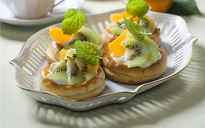 Корзиночки с фруктами из заварного теста