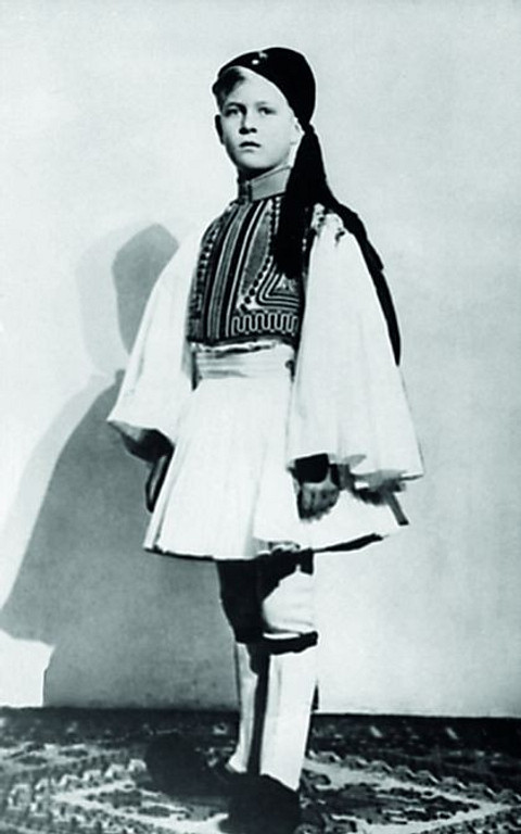 Принц Филипп  в греческом костюме, ок. 1930 года