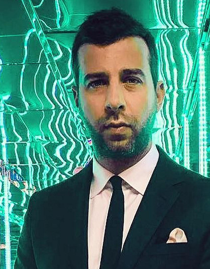 Иван Ургант впервые высказался об отношениях падчерицы с темнокожим бойфрендом (видео)