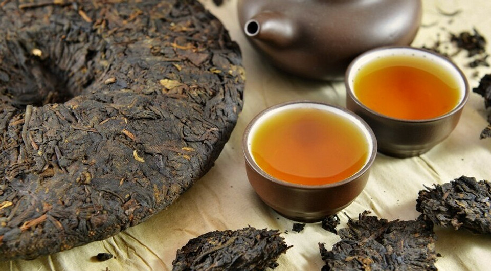 Бодрящий эффект, сжигание жира и еще 17 полезных свойств чая пуэр
