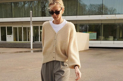 Просто и со вкусом: 6 трикотажных вещей, которые можно носить круглый год