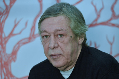 Суд продлил домашний арест Михаила Ефремова до января