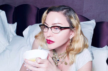 «Вакцина от коронавируса уже доступна»: Мадонну раскритиковали за новую теорию заговора