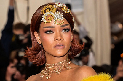 «Я клоун»: Рианна вспомнила свое культовое желтое платье на Met Gala