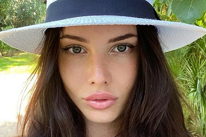 Анастасия Решетова объяснила, почему отдыхает отдельно от Тимати