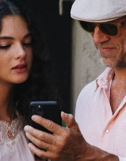 Моника Беллуччи и Венсан Кассель поддержали старшую дочь Деву во время фотосессии