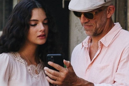 Моника Беллуччи и Венсан Кассель поддержали старшую дочь Деву во время фотосессии