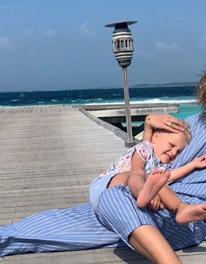 Ксения Собчак поделилась новым фото с подросшим сыном Платоном