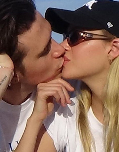 Никола Пельц спровоцировала слухи о своей беременности от Бруклина Бекхэма