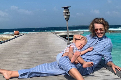 Ксения Собчак поделилась новым фото с подросшим сыном Платоном