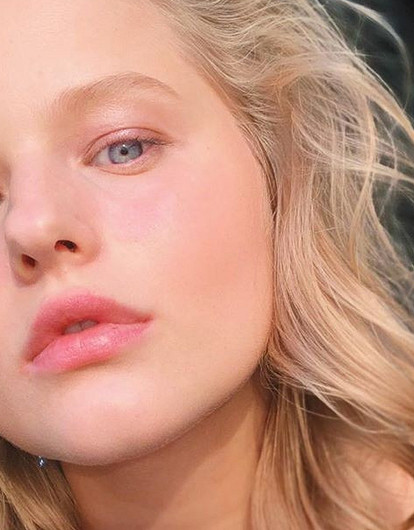 Александра Бортич поддержала белорусов одиночным пикетом в Москве