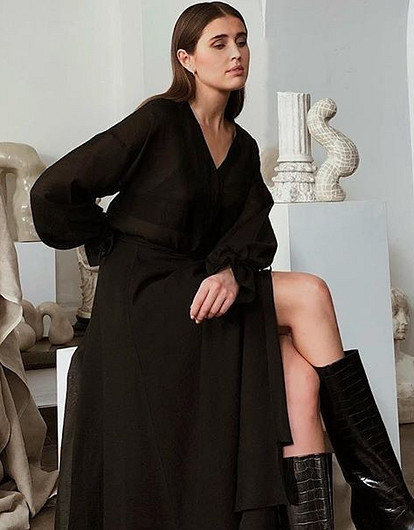 Просто сказка: 7 платьев на осень, которые подчеркивают талию и стройнят