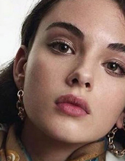 15-летняя дочь Моники Беллуччи показала своего бойфренда