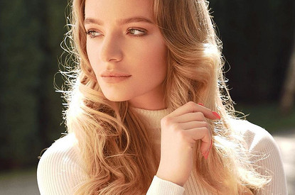 «В шортах и сланцах»: Лиза Пескова рассказала о случайно подслушанном разговоре о своем отце