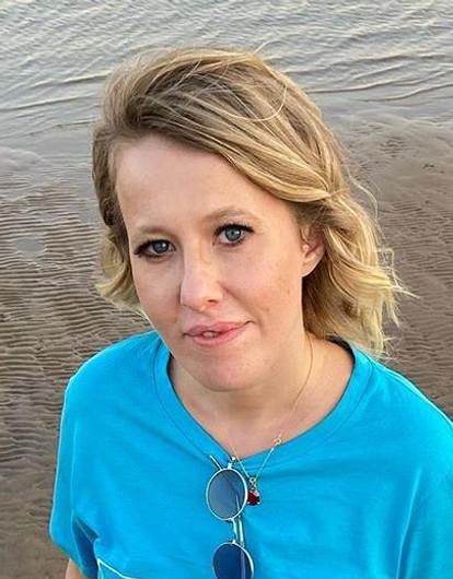 Ксения Собчак показала прическу в виде груди из клипа Лободы