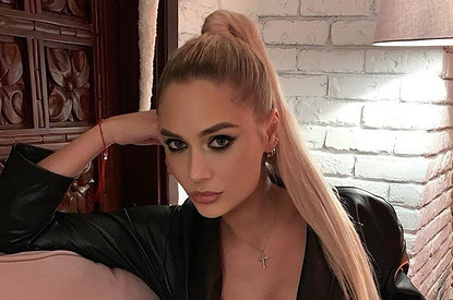 «Без фильтров»: Наталья Рудова показала важные для нее архивные снимки