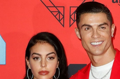 Криштиану Роналду и Джорджина Родригес спровоцировали слухи о своей помолвке