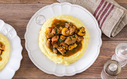 Жаркое из свинины с соусом