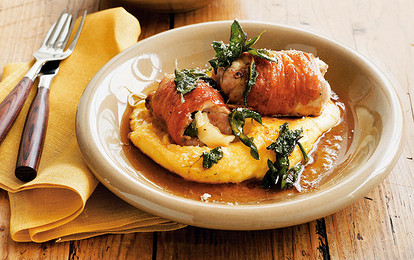 Рулетики из курицы по-гречески