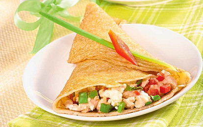 Готовимся к масленице: 4 небанальных рецепта блинов