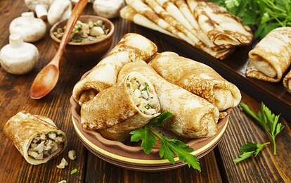 7 простых и оригинальных рецептов куриной начинки для блинов