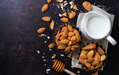 Как сделать миндальное молоко в домашних условиях: 4 простых рецепта и 4 способа применения 