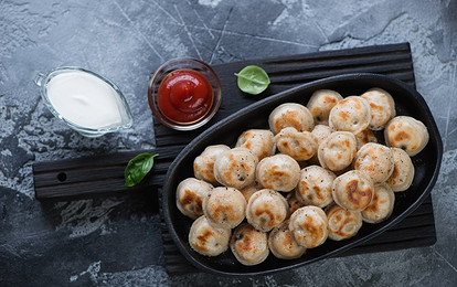 Как жарить замороженные пельмени на сковороде: 10 оригинальных способов