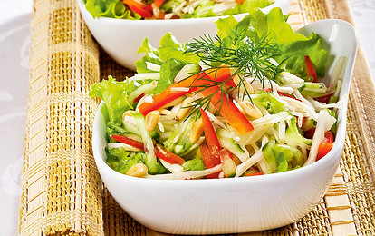 Салат с орешками