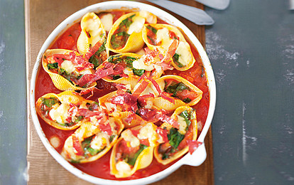 Ракушки с томатами