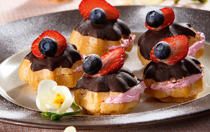 Профитроли с заварным кремом