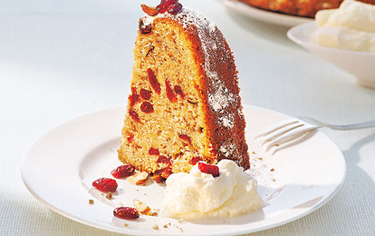 Ореховый кекс с клюквой